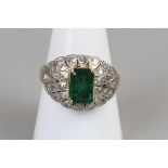18ct gold emerald & diamond cocktail ring, size P½
