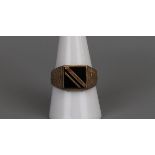 Gold & onyx signet ring - Size R¾