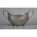 Hallmarked silver boat shaped sugar dish - William Hutton & Sons Ltd - Approx 89g