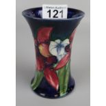 Small Moorcroft vase - Approx H: 11.5cm