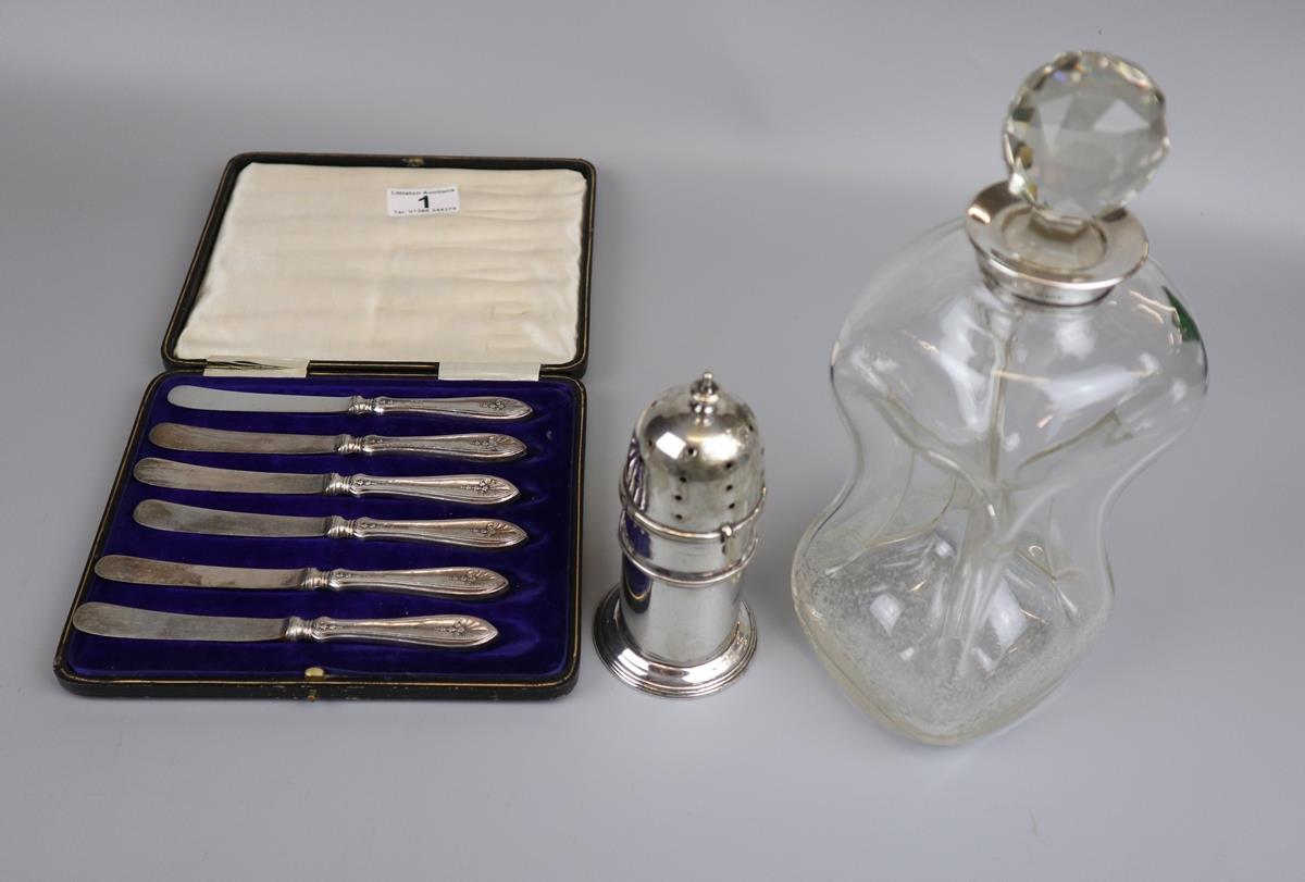 Cased set of 6 hallmarked silver handled knives, white metal shaker & hallmarked silver collared