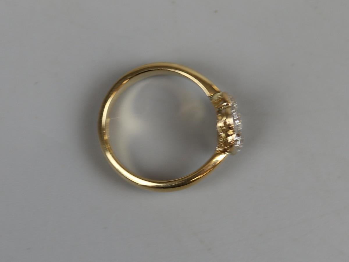 18ct gold diamond daisy cluster ring, size L½ - Image 3 of 3