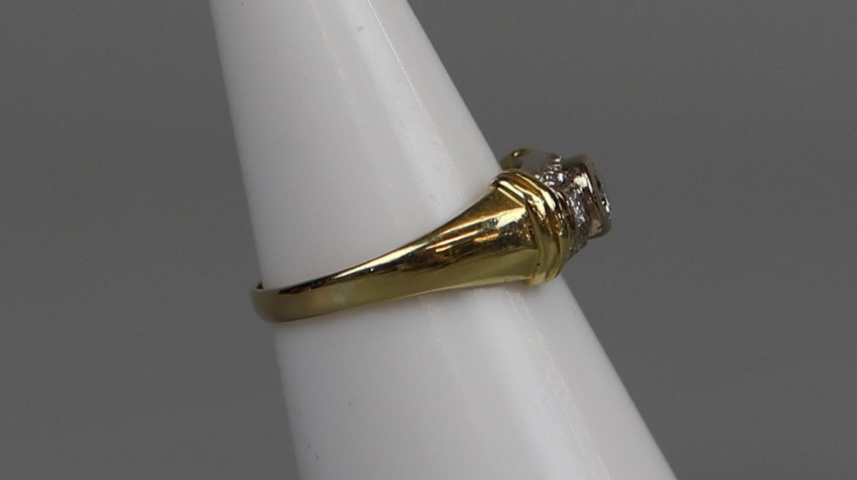 Fine 18ct gold diamond set ring - Size M¾ - Bild 2 aus 3