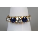 Fine 18ct gold sapphire & diamond 5 stone ring (size M½)