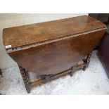 Antique oak gateleg table