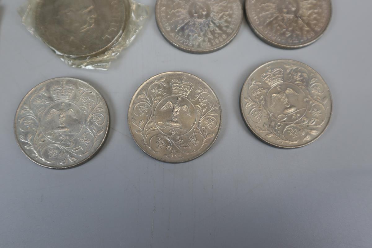 3 £1 notes together with a small collection of coins - Image 7 of 7