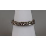 18ct gold diamond set ring (size M½)