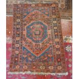 Red patterned rug - Approx 147cm x 99cm