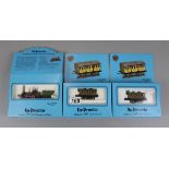 3 Prussia boxed model train & 2 carriages