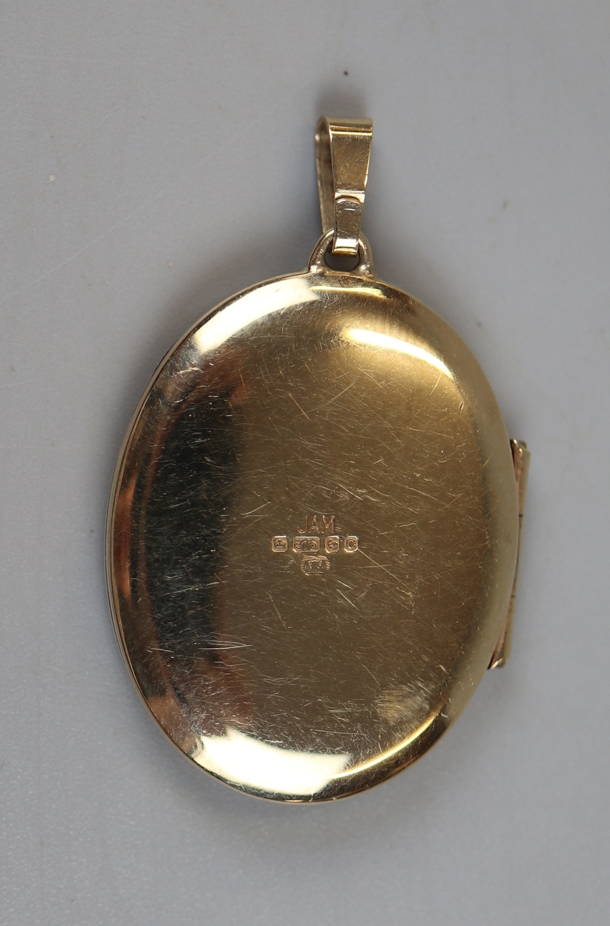 Gold & diamond locket - Image 2 of 3