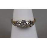 18ct gold 3 stone diamond ring (size N½)