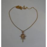 Gold pendant on chain - Approx weight: 2.7g