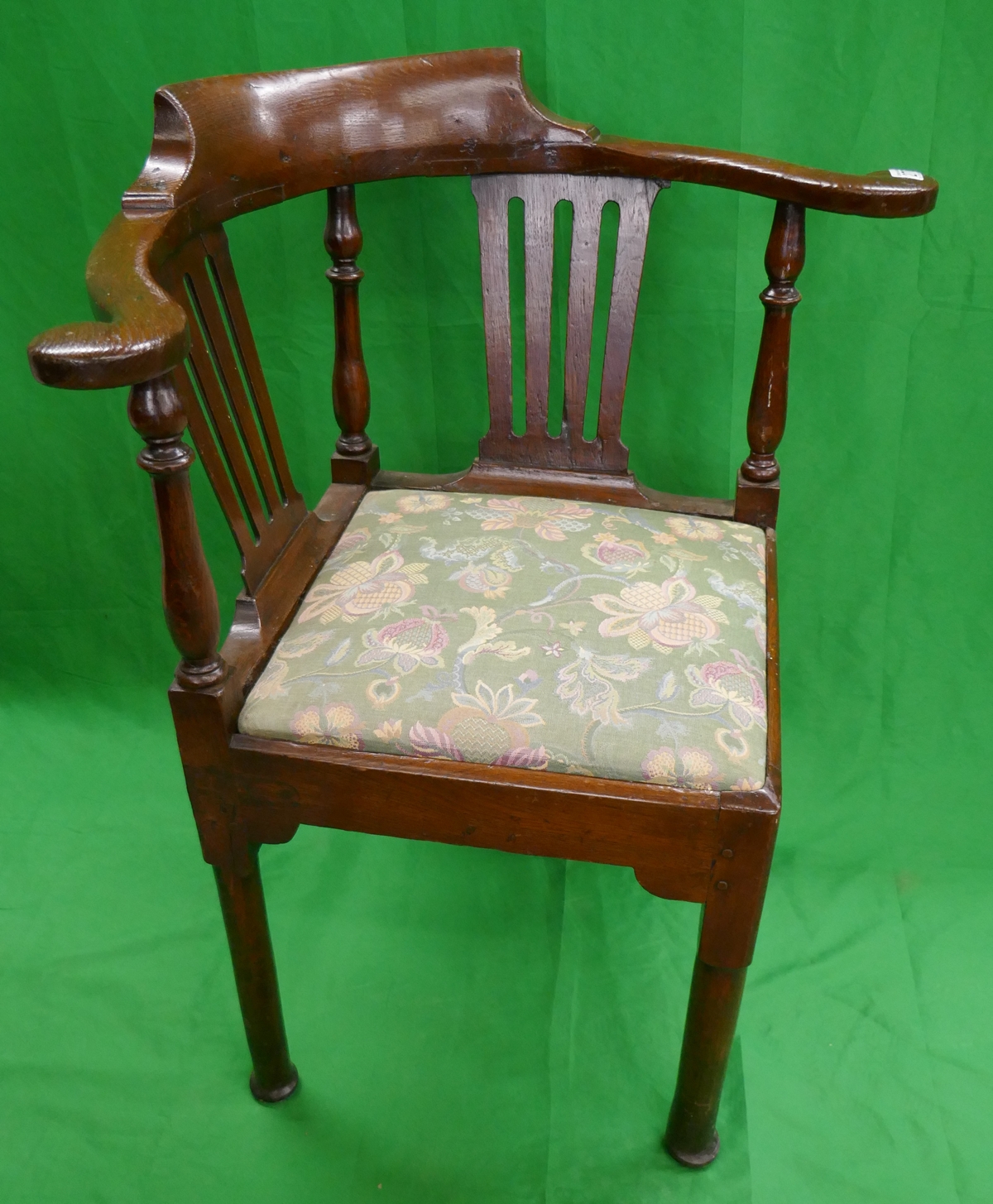 Georgian corner chair