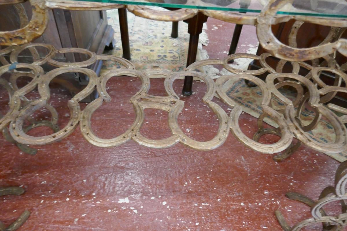 Unusual horse shoe console table - Approx. W: 102cm D: 43cm H:66cm - Bild 3 aus 4