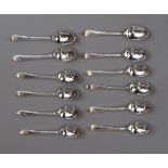 12 hallmarked silver teaspoons - Makers mark H & M - Approx 142g