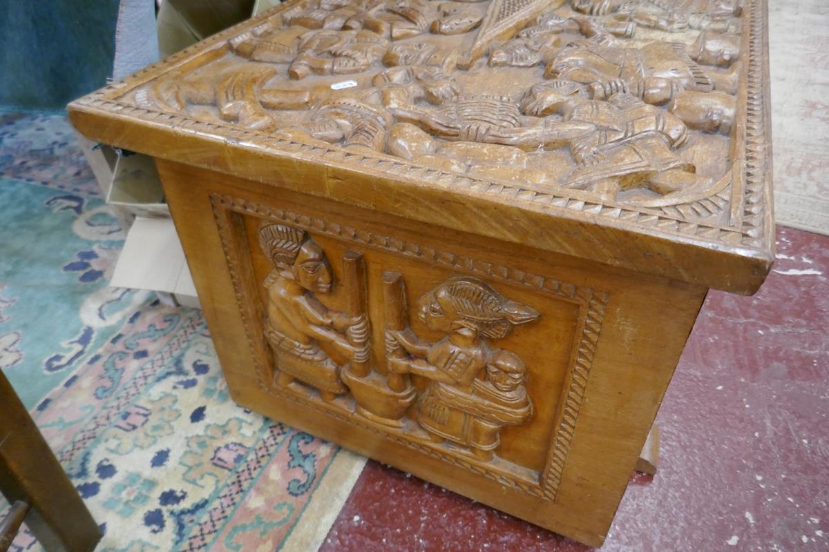 African carved ottoman - Bild 5 aus 6