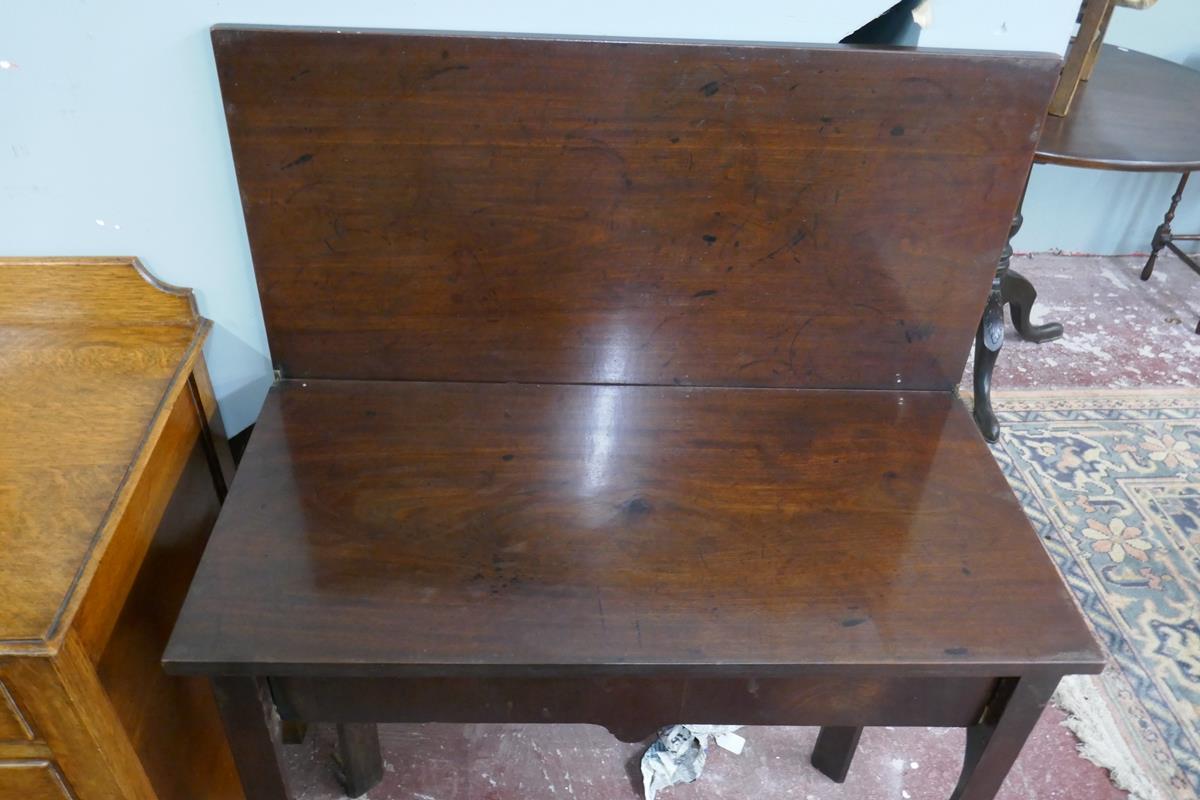 Antique mahogany tea table - Image 4 of 4