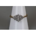 18ct gold diamond cluster ring - Size Q½