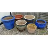 6 garden pots to include glazed and terracotta