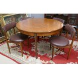 G Plan extending table and 4 chairs by Victor Wilkins - Approx. L:171cm W:122cm H:72cm
