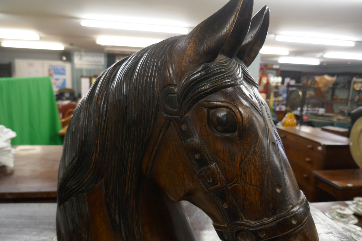 Fine carved horse bust - Approx. H:45cm - Bild 2 aus 8