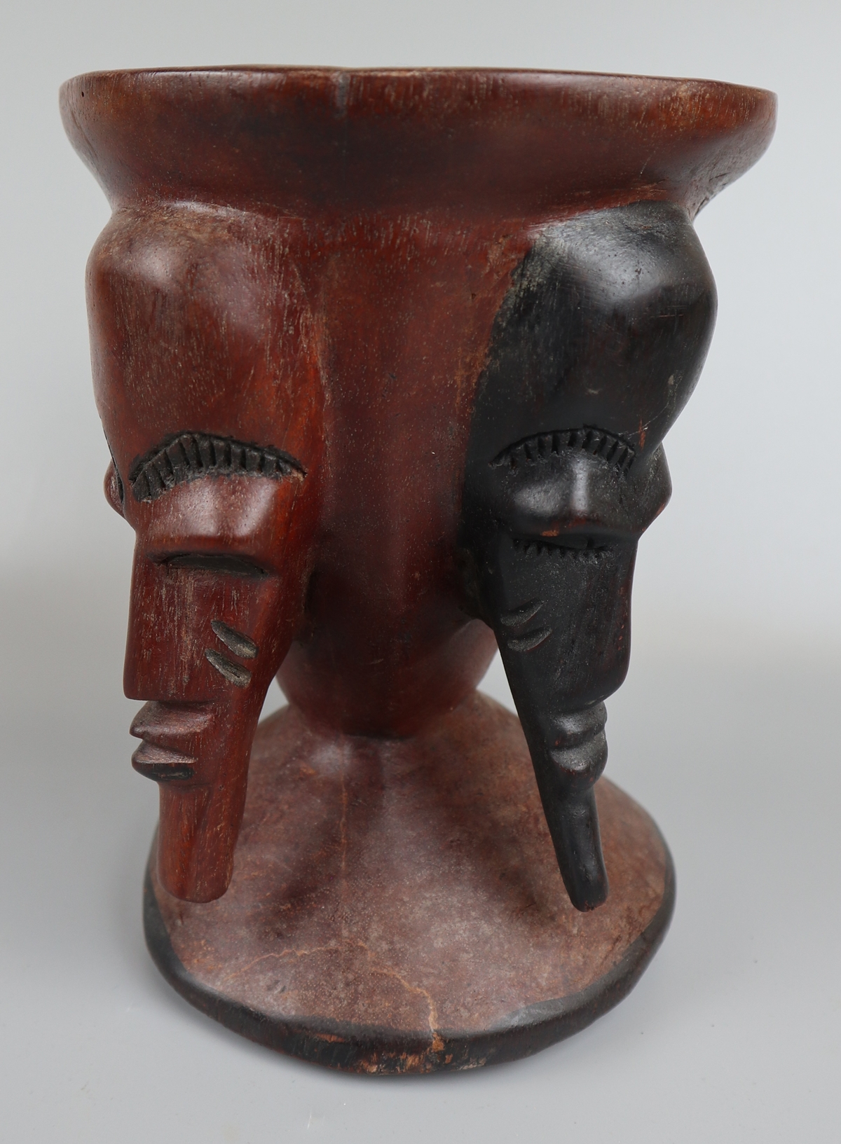 Hand carved African tribal head vase - Approx. H: 22cm