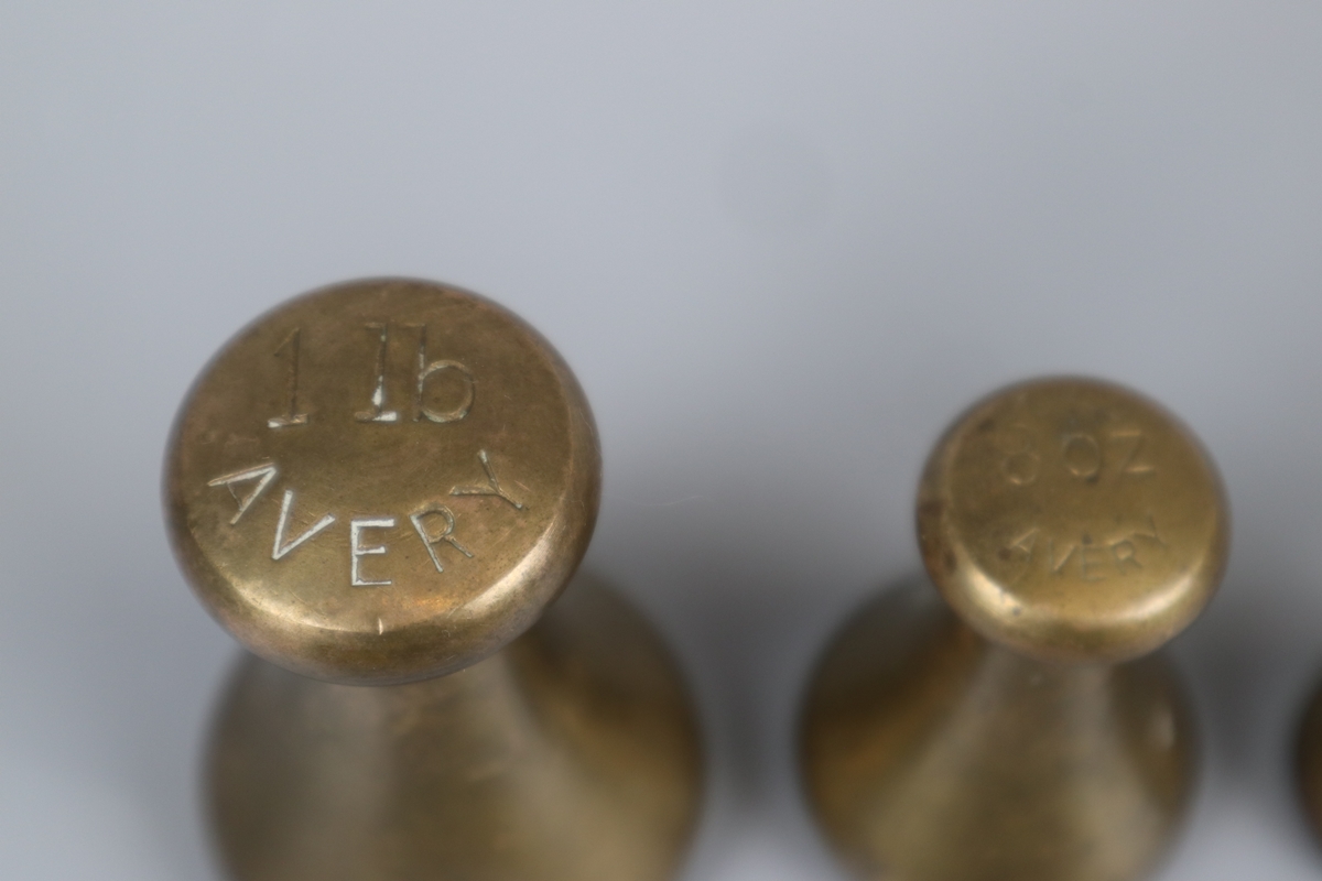 Set of Avery brass imperial weights - full set - Image 2 of 3