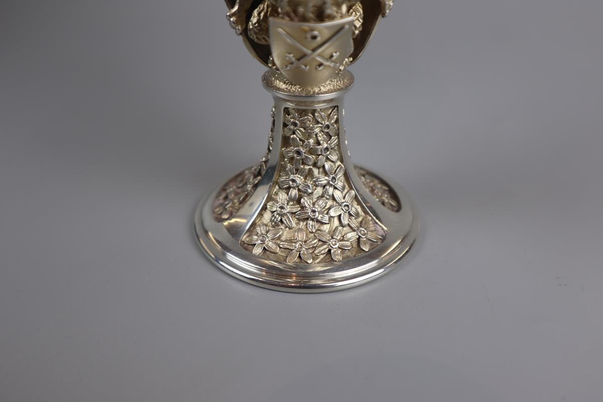 Solid silver L/E wedding goblet celebrating Prince of Wales and Lady Diana 29th July 1981 - Approx - Image 4 of 5