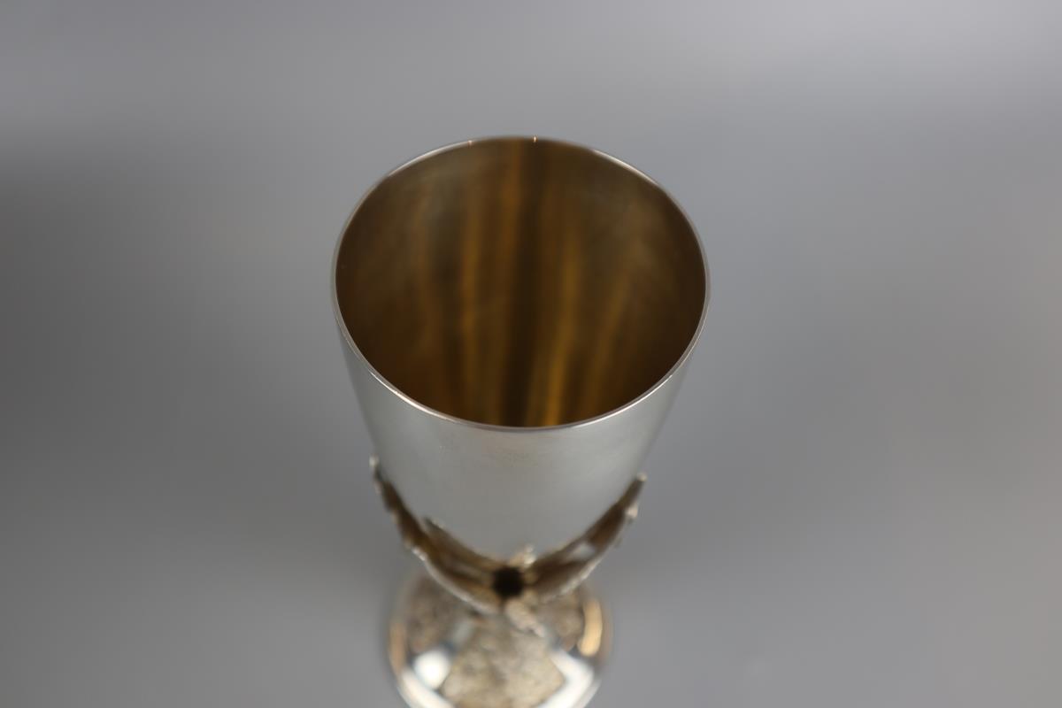Solid silver L/E wedding goblet celebrating Prince of Wales and Lady Diana 29th July 1981 - Approx - Image 3 of 5