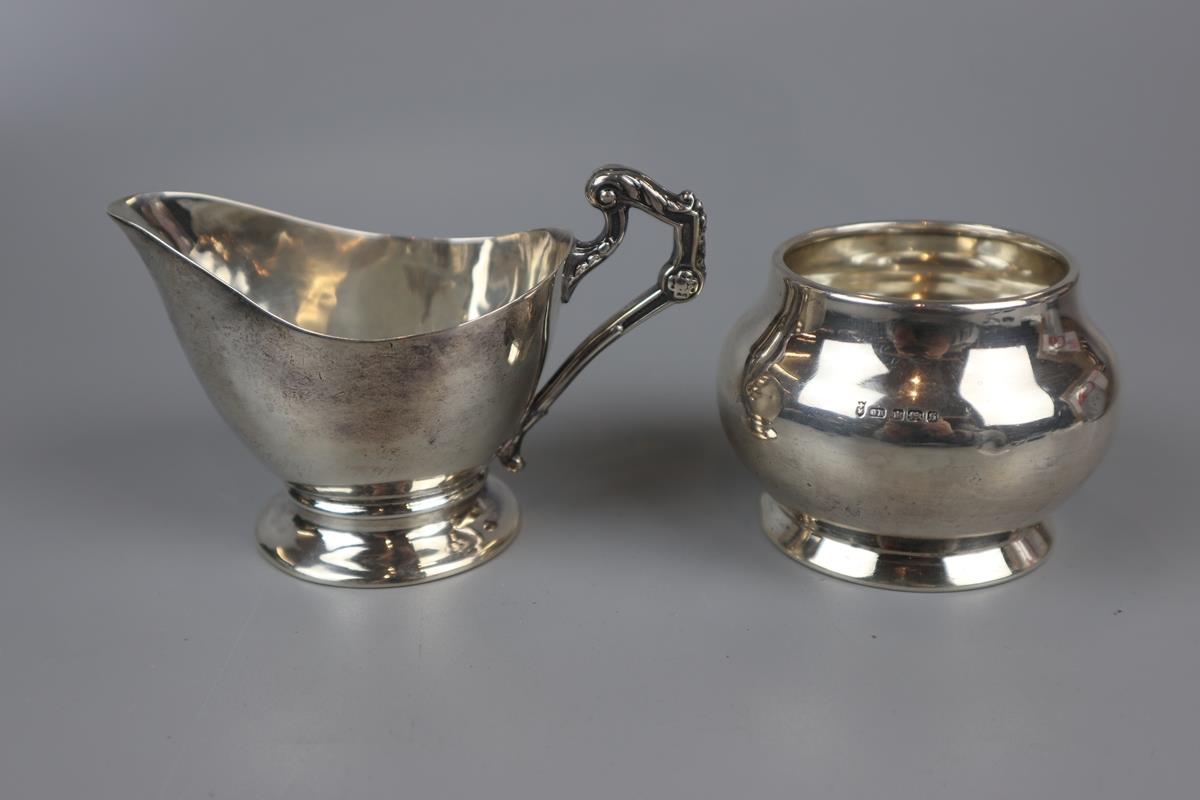 Hallmarked silver sauce boat & hallmarked silver bowl - Approx 157g