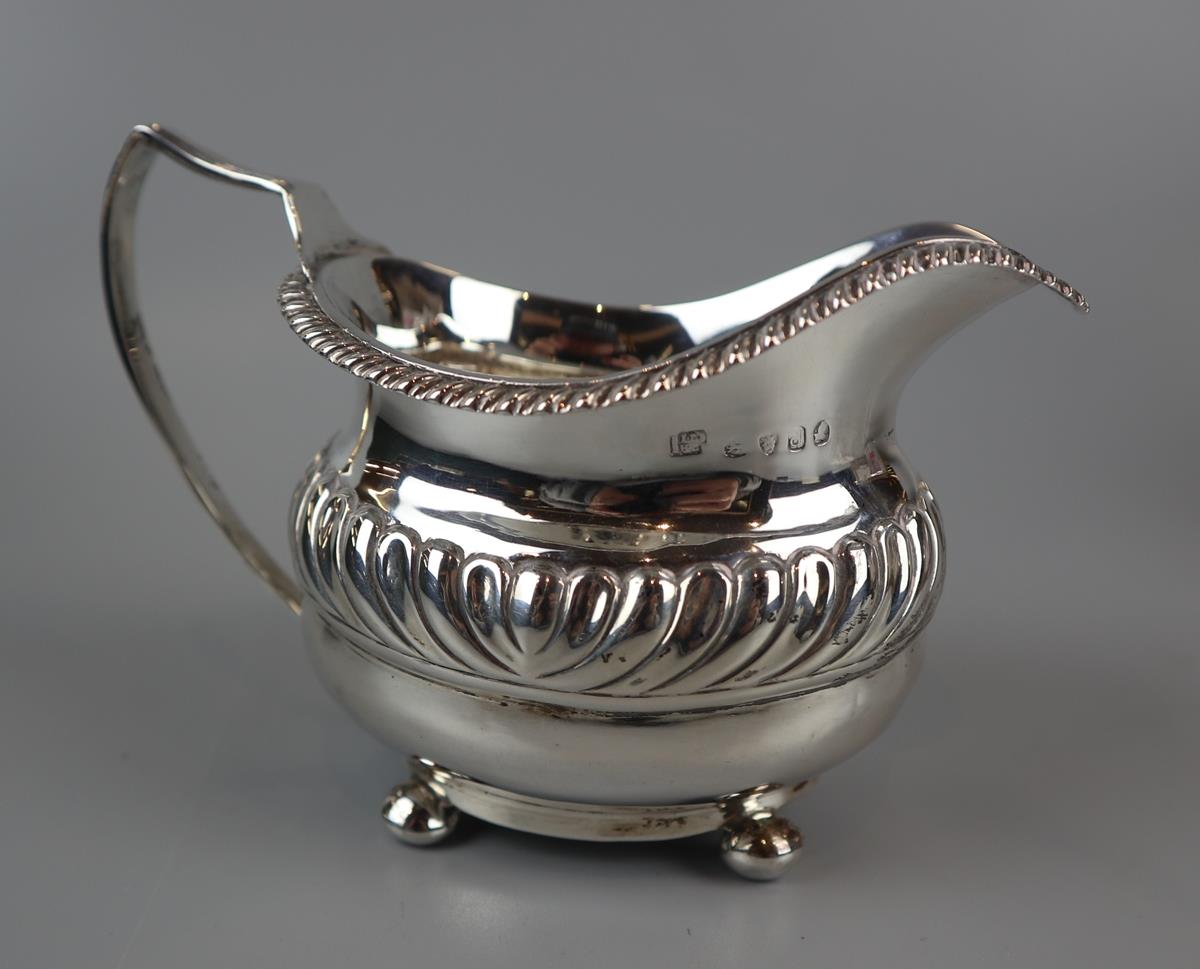 Hallmarked silver sauceboat - Approx 126g - Image 2 of 6