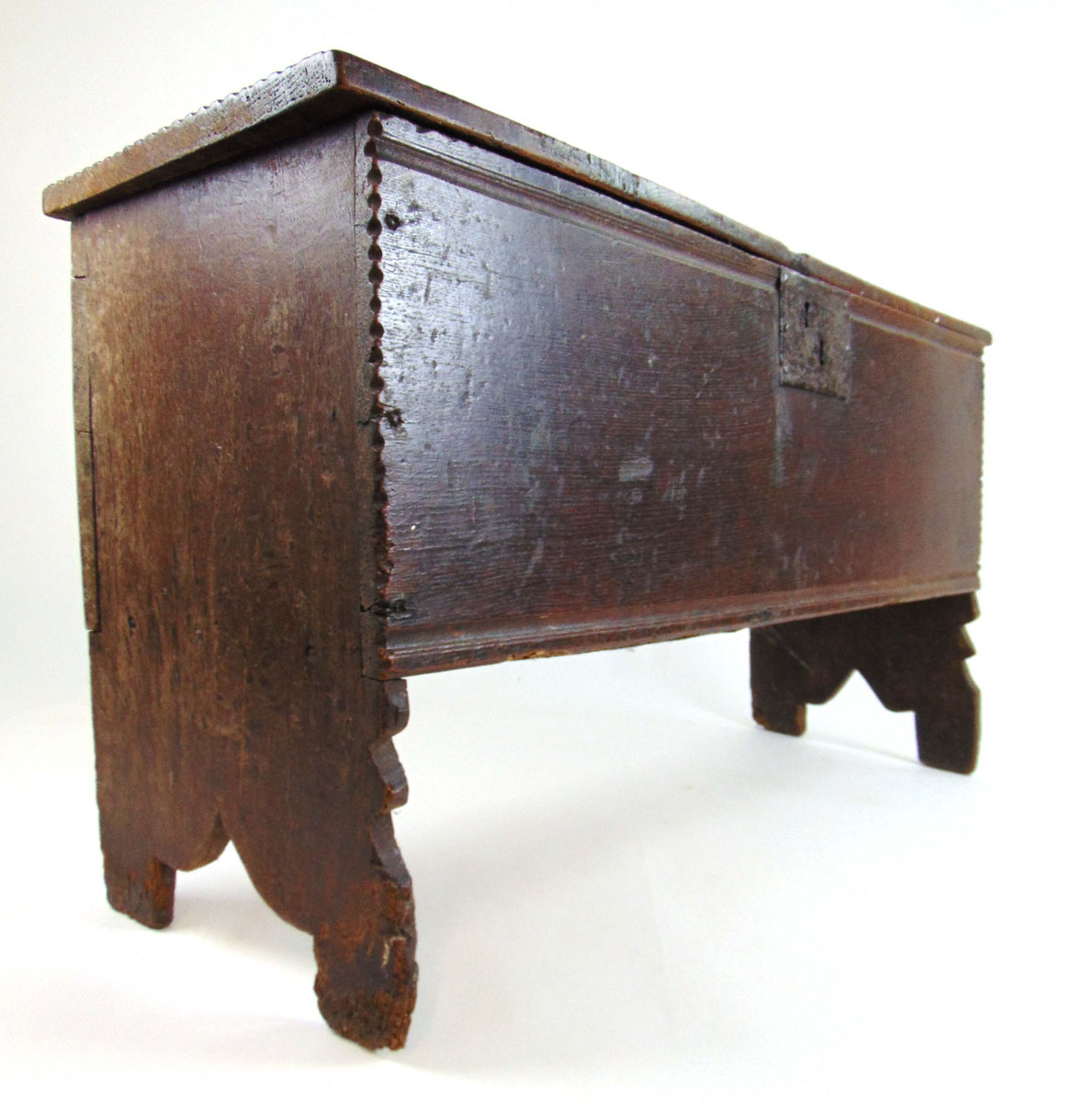 A late 17th century oak six plank coffer, the top lifting to reveal a vacant interior, h. 62 cm, w. - Image 2 of 2