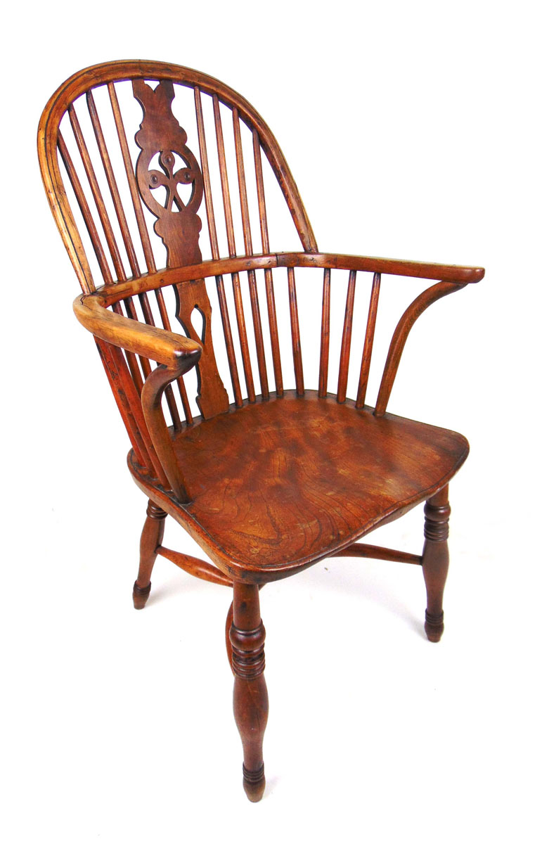 An early 19th century and later yew, elm and beech Windsor chair, - Bild 2 aus 3