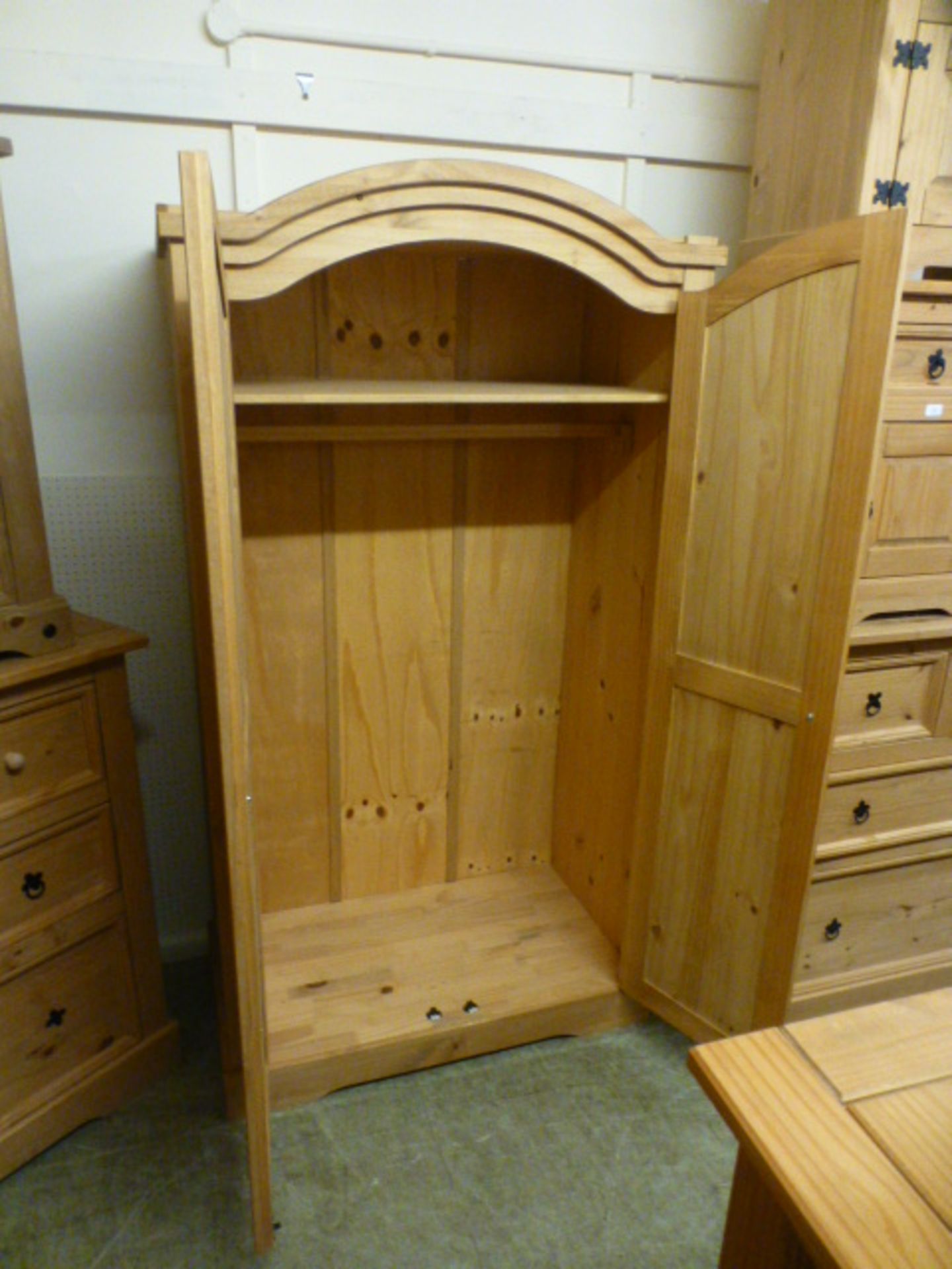 A modern pine two door arch topped wardrobe - Image 2 of 2