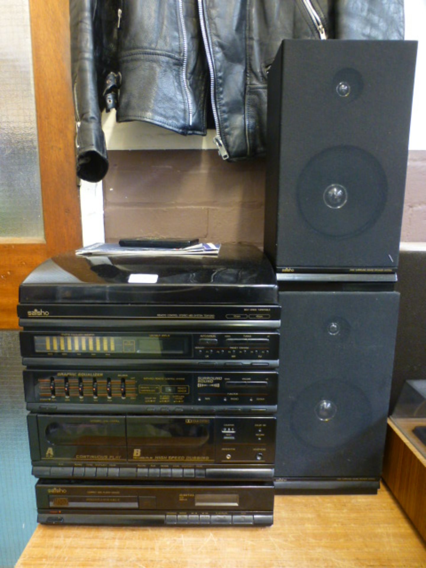 A Saisho hi-fi system