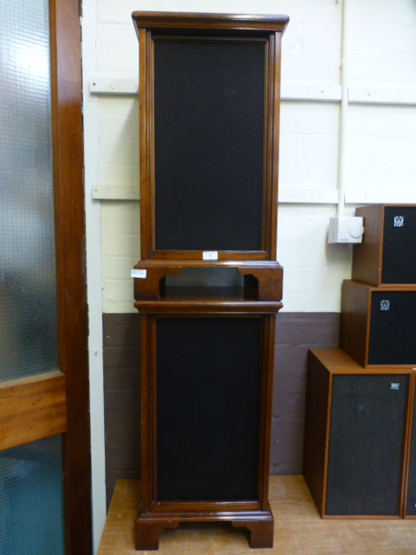 A pair of walnut cased Wharfedale Glendale XP2 speakers