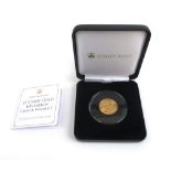 A Queen Elizabeth II 1963 'Gillick Portrait' full sovereign with box and COA from the Jubilee Mint