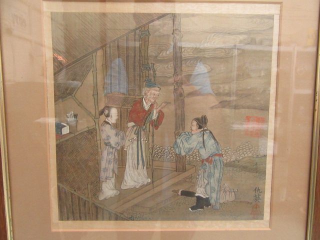 A pair of framed and glazed Japanese paintings on fabric of interior scenes - Bild 3 aus 4
