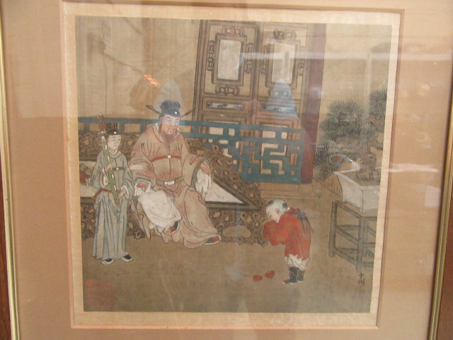 A pair of framed and glazed Japanese paintings on fabric of interior scenes - Bild 2 aus 4