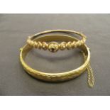 A yellow metal and seed pearl bracelet approx weight 6.