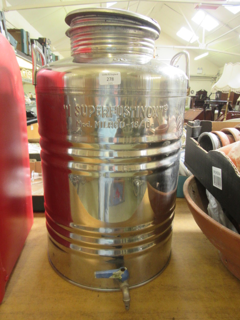 A stainless steel water container