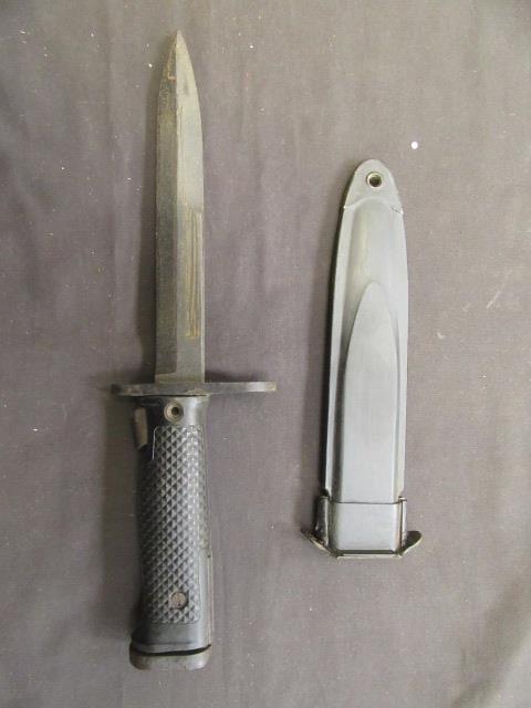 An American bayonet