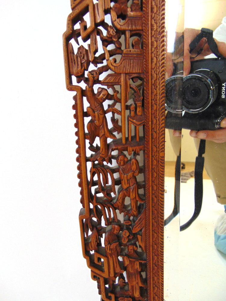 An early 20th century Chinese carved frame bevel glass mirror h.75 cm, w. - Image 4 of 4