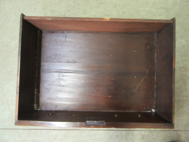 A mid 18th century oak and mahogany banded dresser base, - Image 4 of 5