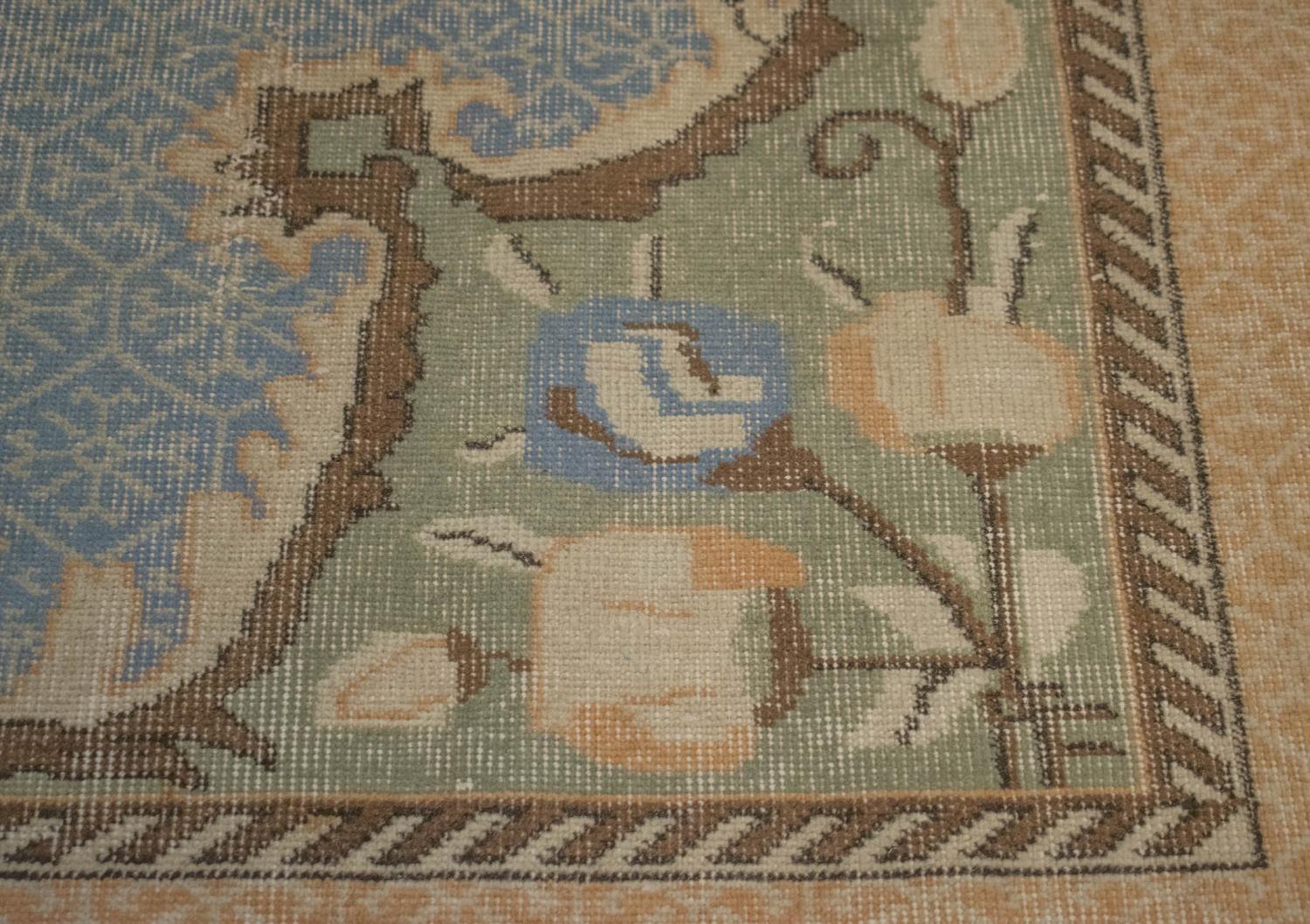 VINTAGE SAVONNERIE AUBUSSON DESIGN CARPET, 300cm x 200cm. - Image 2 of 2