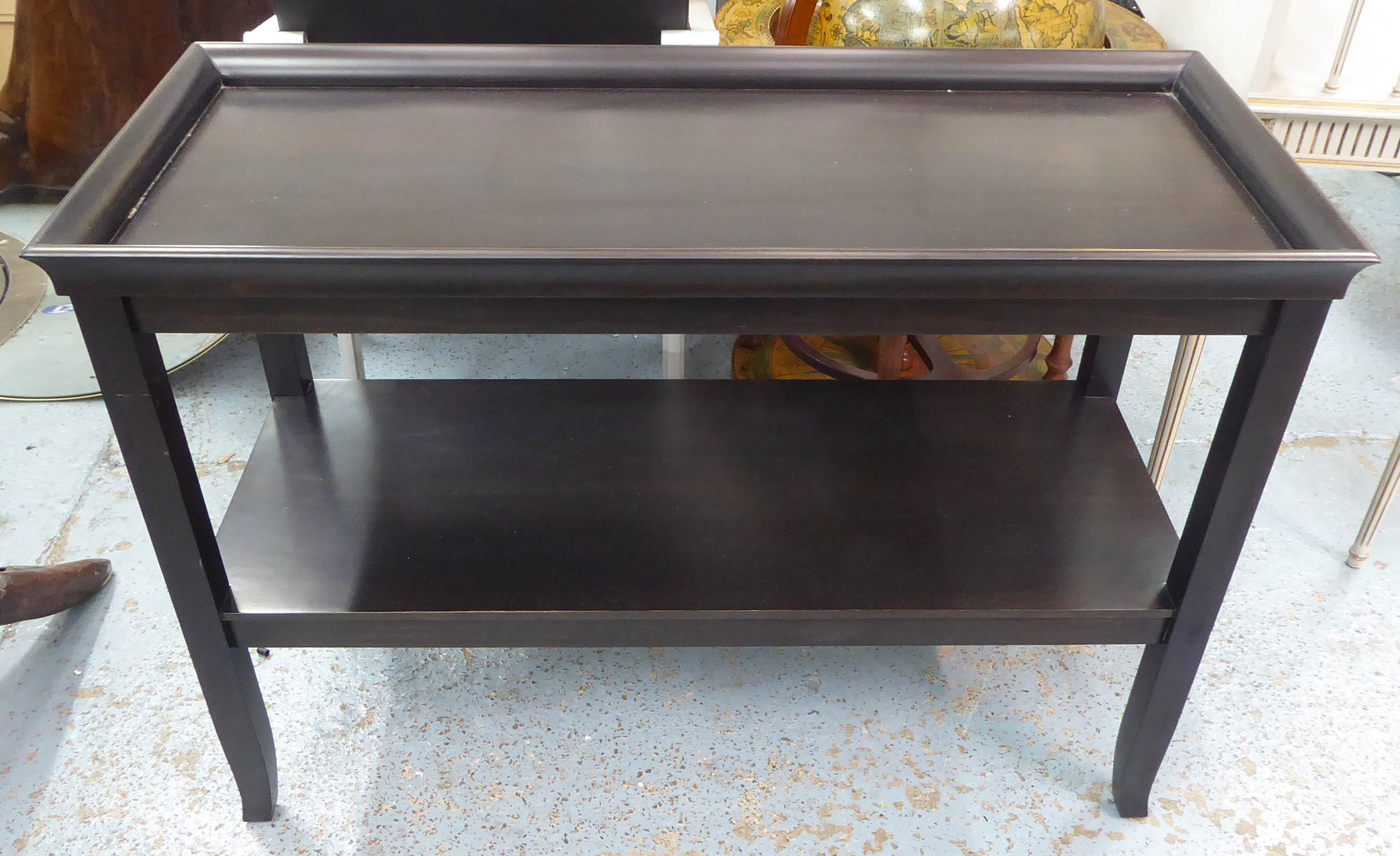 MISE EN DEMEURE ROUSSILLON DOS DE CANAPE CONSOLE, 104cm x 43cm x 75cm.