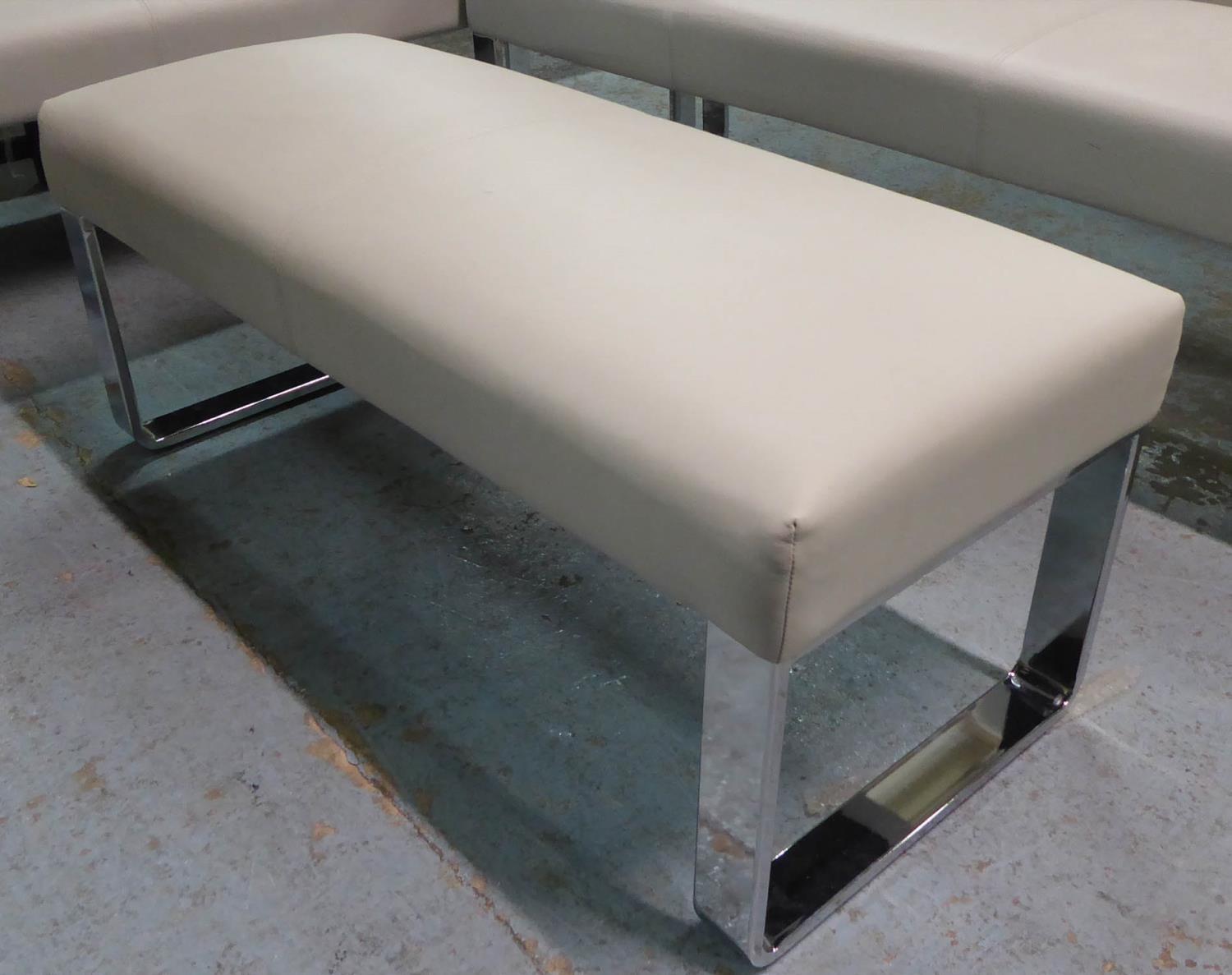 CORNER SETTLE AND BENCH, includes corner bench and associated free standing bench, 160cm x 260cm x - Image 2 of 6