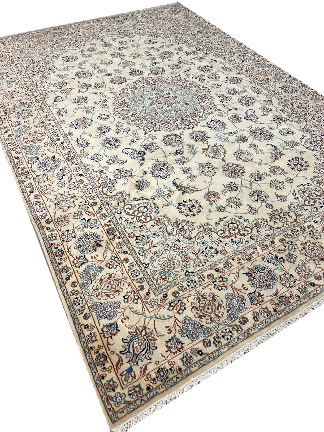 FINE PERSIAN PART SILK ISPHAHAN DESIGN CARPET, 303cm x 203cm. - Image 4 of 5