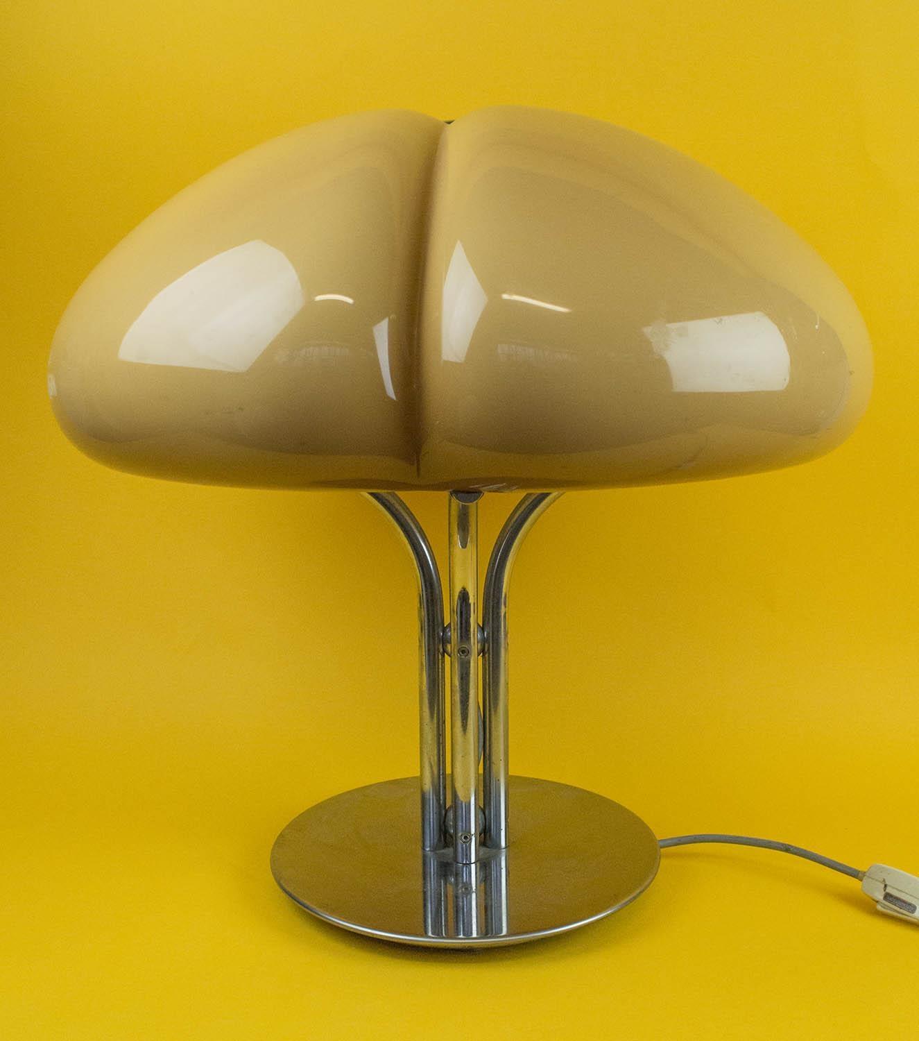 ATTRIBUTED TO GUZZINI QUADRIFOGLIO TABLE LAMP BY STUDIO 6G, vintage 1960's Italian, 52cm H