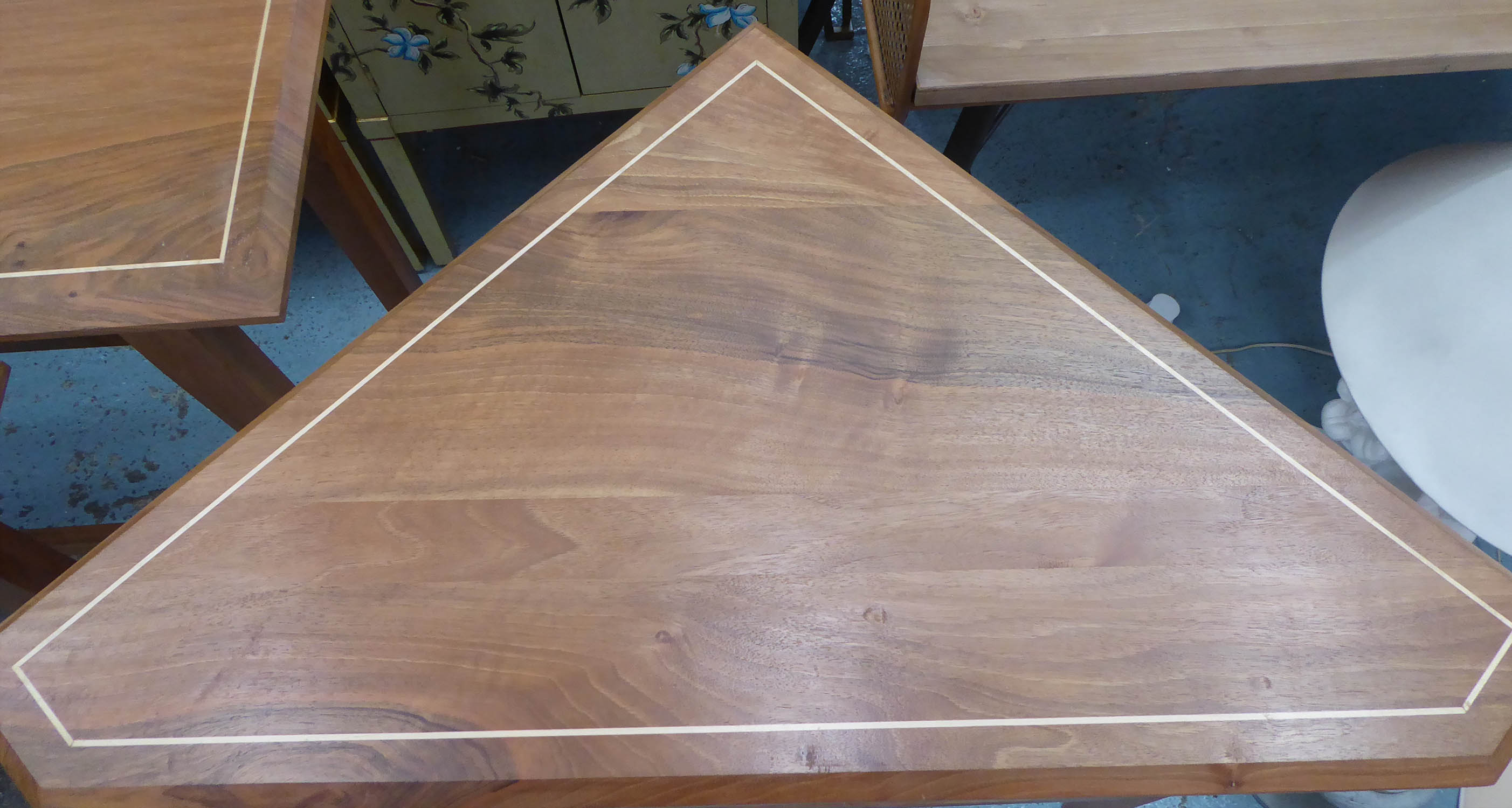 LINLEY STYLE CORNER TABLE, bespoke made, the triangular top over a freize drawer, 92.5cm x 53.5cm - Image 4 of 7